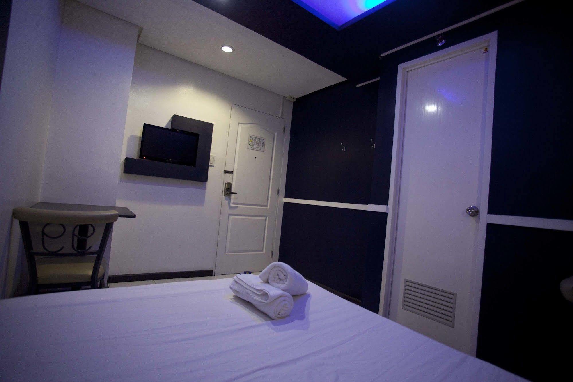 Hotel 99 Cubao Quezon City Zewnętrze zdjęcie