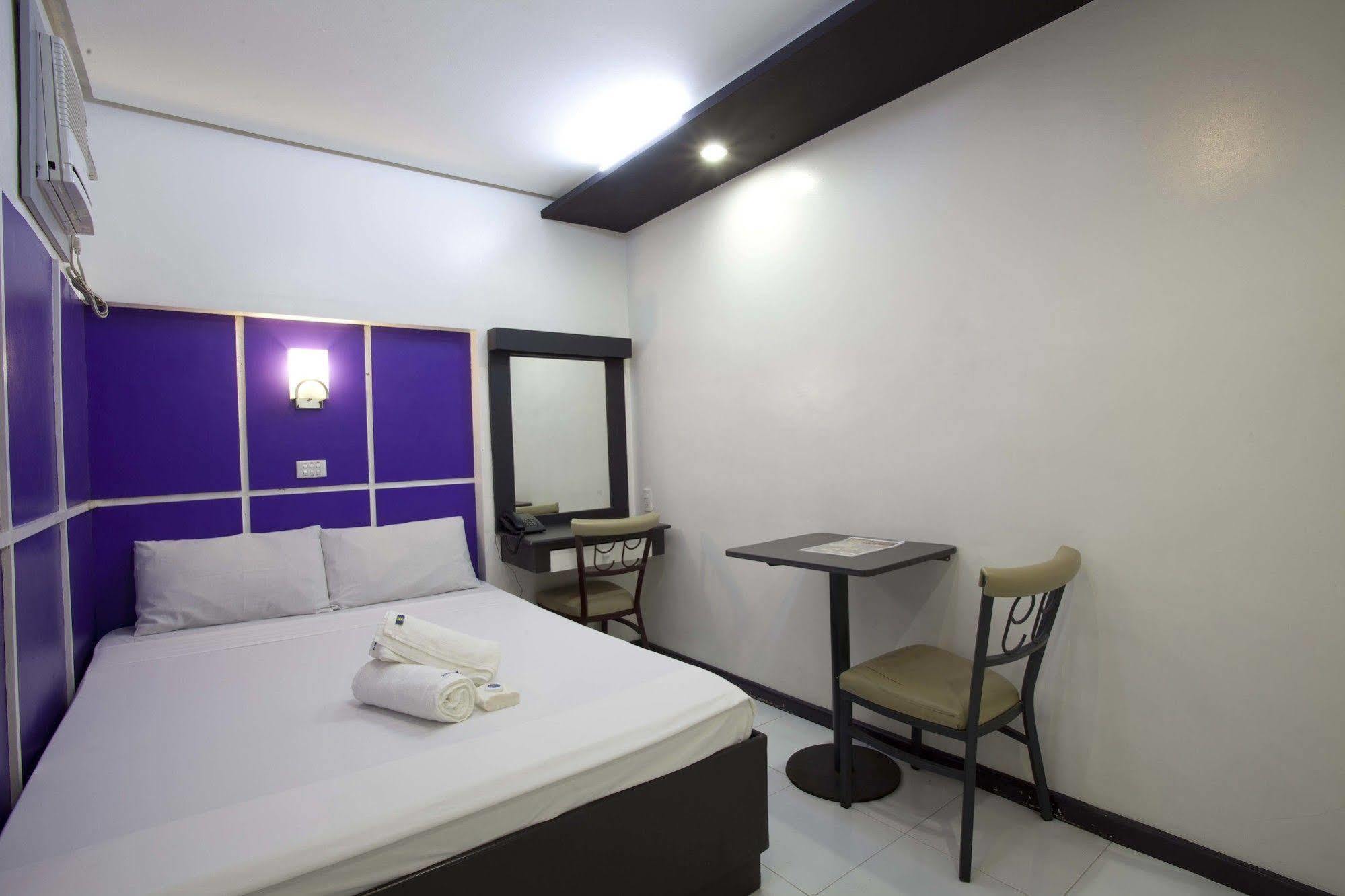 Hotel 99 Cubao Quezon City Zewnętrze zdjęcie