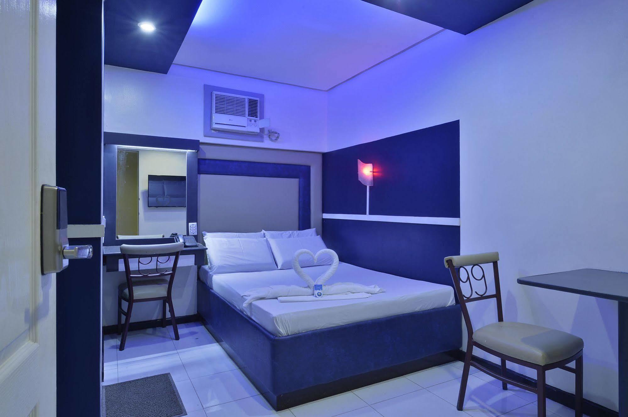 Hotel 99 Cubao Quezon City Zewnętrze zdjęcie