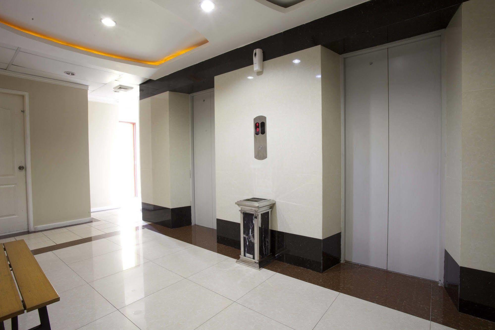 Hotel 99 Cubao Quezon City Zewnętrze zdjęcie